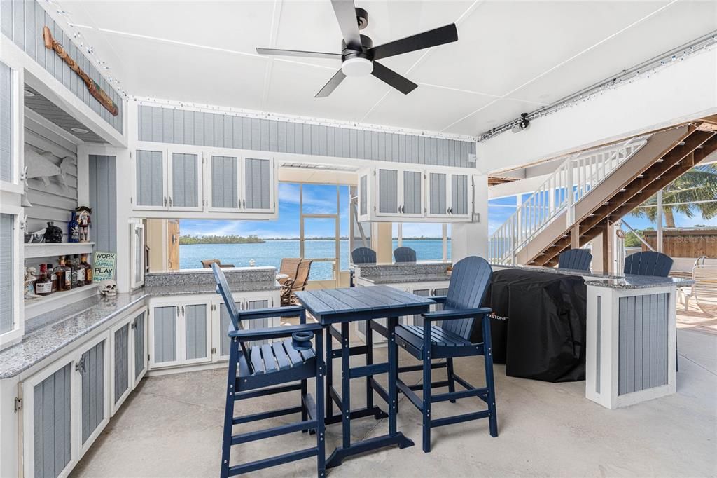 待售: $1,998,000 (3 贝兹, 2 浴室, 2332 平方英尺)