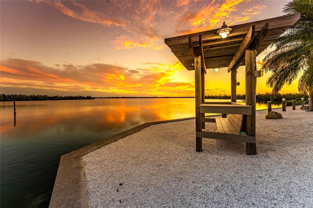 待售: $1,998,000 (3 贝兹, 2 浴室, 2332 平方英尺)