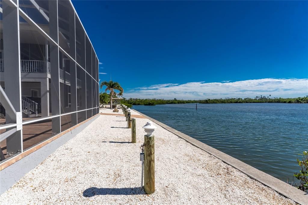 待售: $1,998,000 (3 贝兹, 2 浴室, 2332 平方英尺)