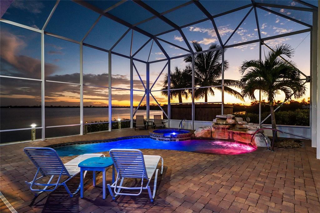 待售: $1,998,000 (3 贝兹, 2 浴室, 2332 平方英尺)