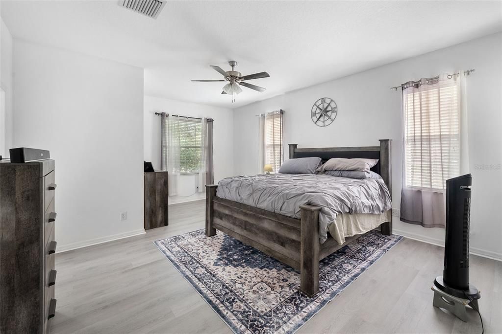 待售: $429,900 (3 贝兹, 2 浴室, 2006 平方英尺)