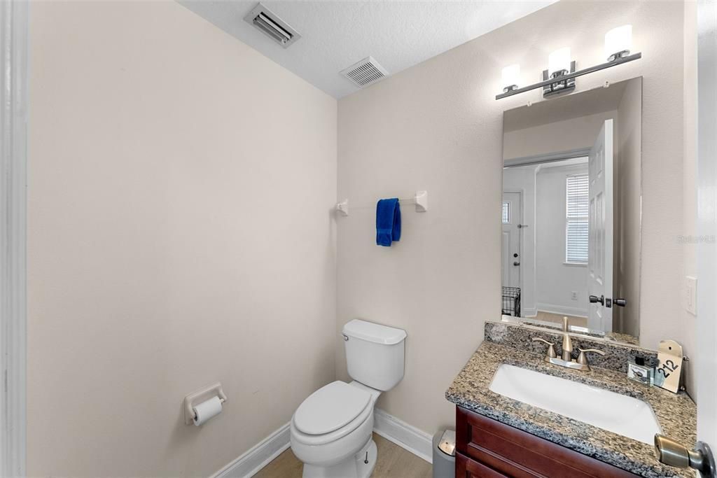 待售: $429,900 (3 贝兹, 2 浴室, 2006 平方英尺)