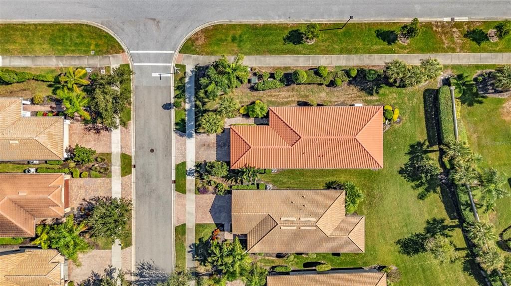 合同活跃: $325,000 (2 贝兹, 2 浴室, 1437 平方英尺)