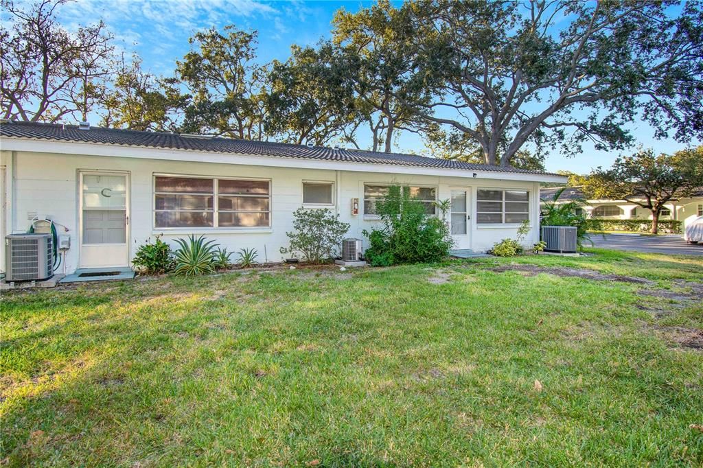 Active With Contract: $119,900 (2 beds, 2 baths, 1180 Square Feet)