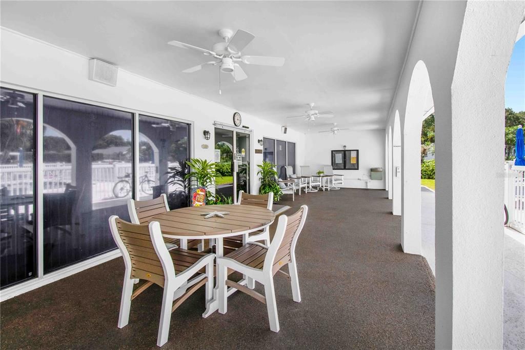 Active With Contract: $119,900 (2 beds, 2 baths, 1180 Square Feet)