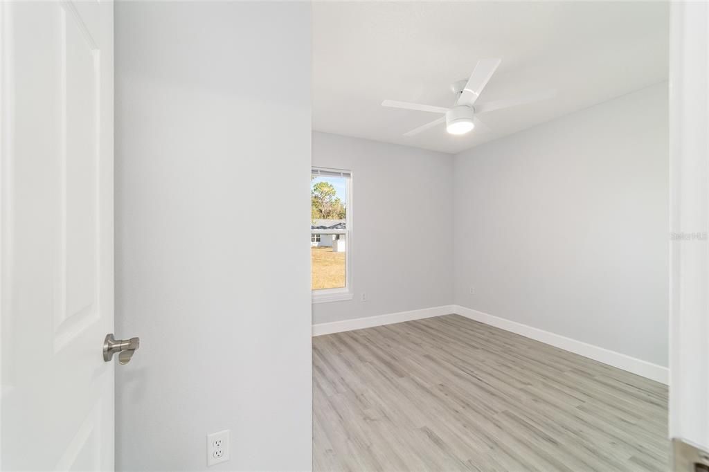 For Sale: $279,900 (3 beds, 2 baths, 1380 Square Feet)