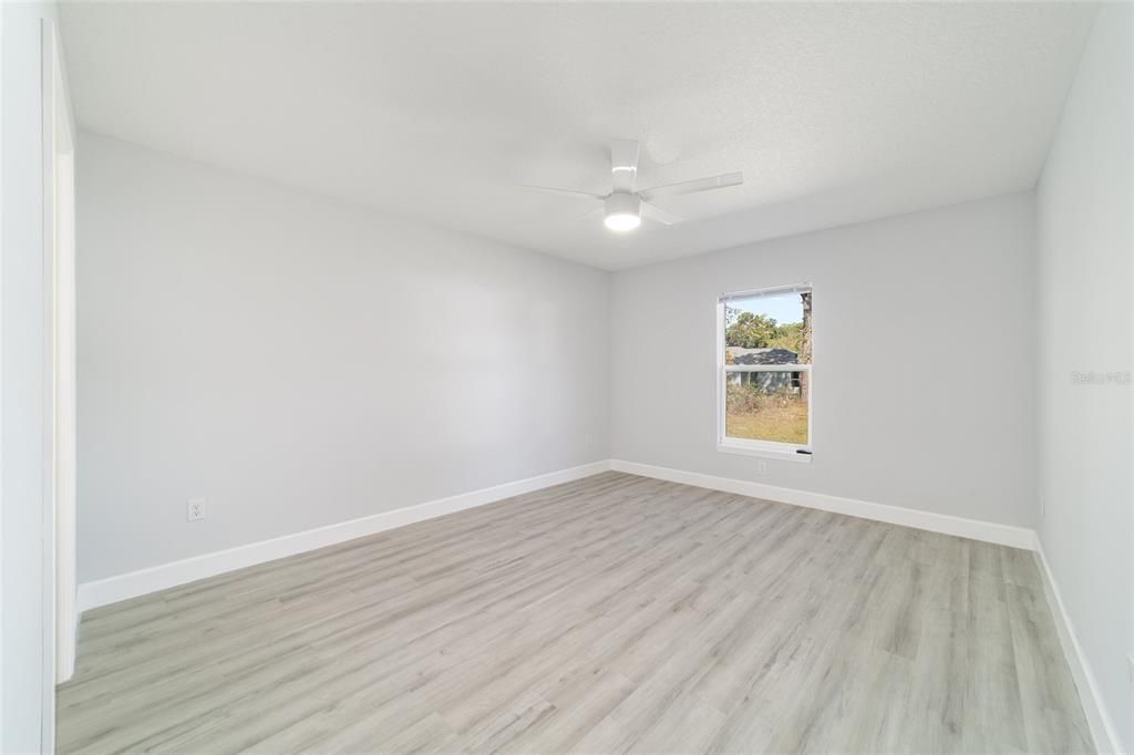 For Sale: $279,900 (3 beds, 2 baths, 1380 Square Feet)