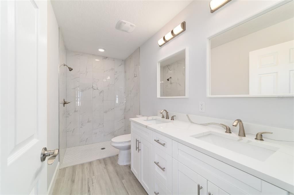 For Sale: $279,900 (3 beds, 2 baths, 1380 Square Feet)