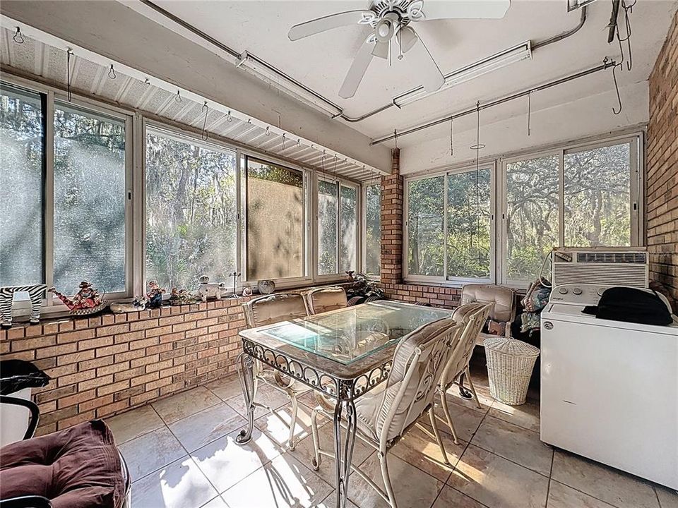 На продажу: $799,500 (4 спален, 3 ванн, 3420 Квадратных фут)