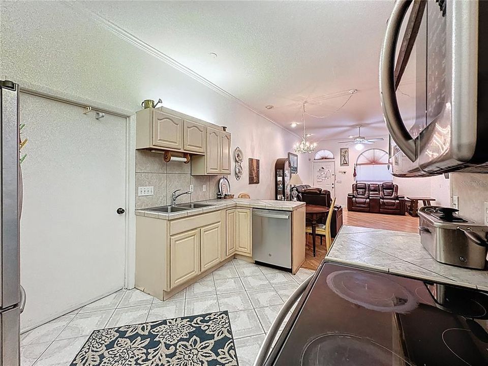 На продажу: $799,500 (4 спален, 3 ванн, 3420 Квадратных фут)