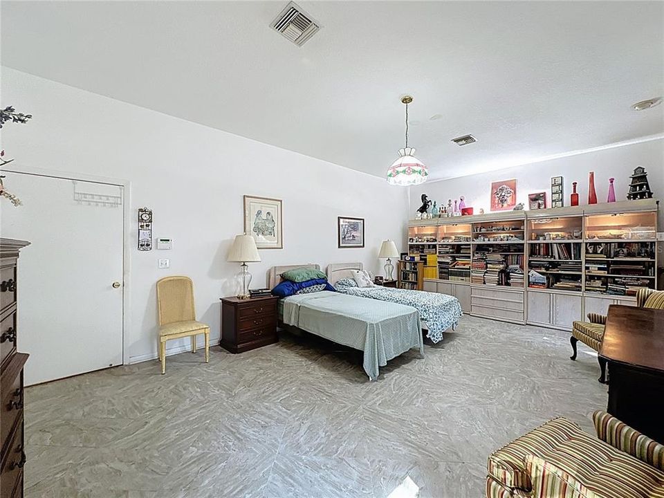 На продажу: $799,500 (4 спален, 3 ванн, 3420 Квадратных фут)