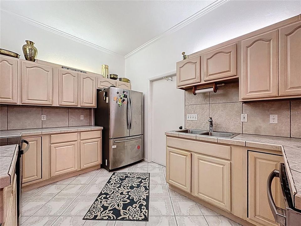 На продажу: $799,500 (4 спален, 3 ванн, 3420 Квадратных фут)