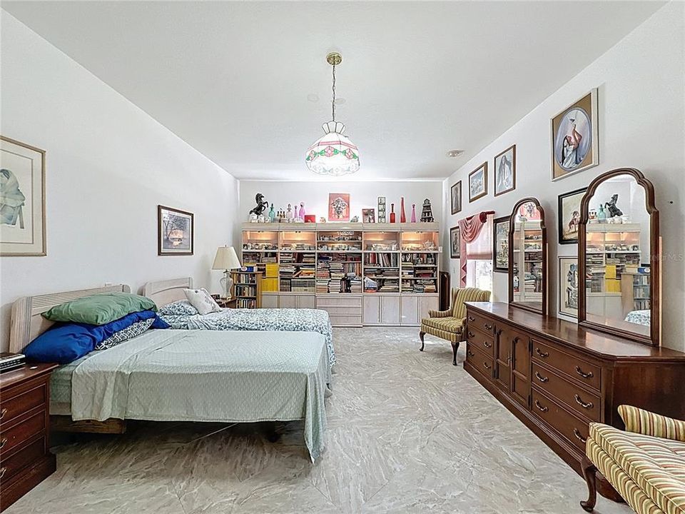 На продажу: $799,500 (4 спален, 3 ванн, 3420 Квадратных фут)