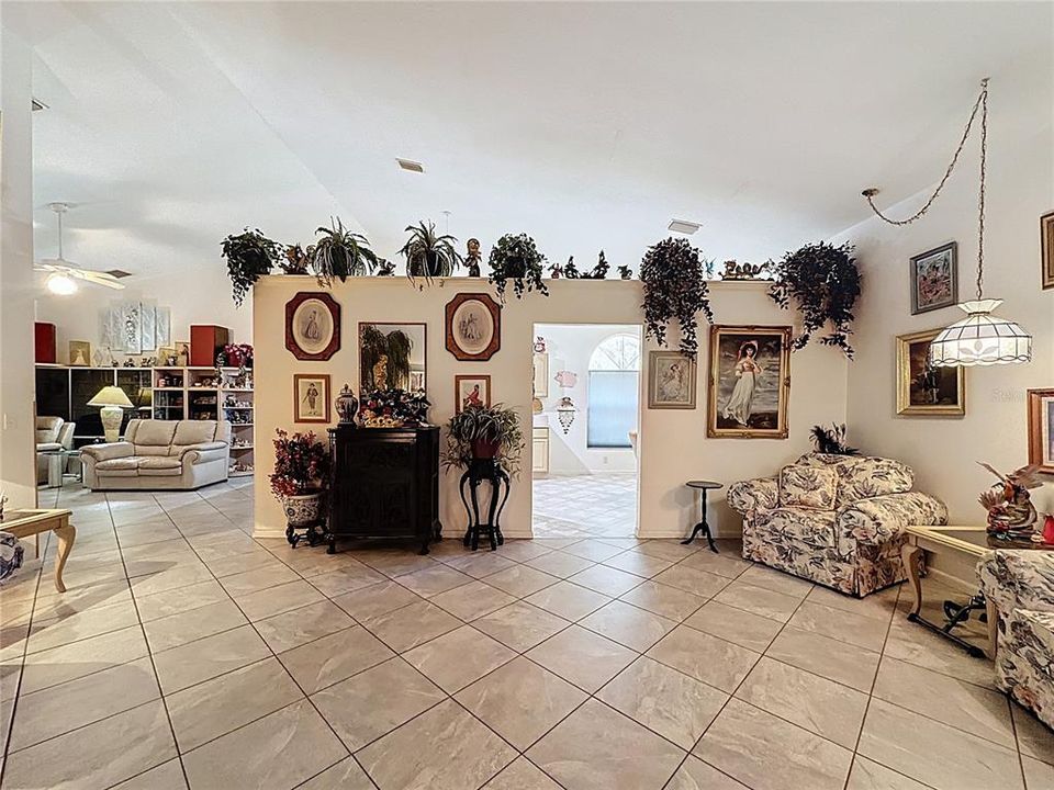 На продажу: $799,500 (4 спален, 3 ванн, 3420 Квадратных фут)