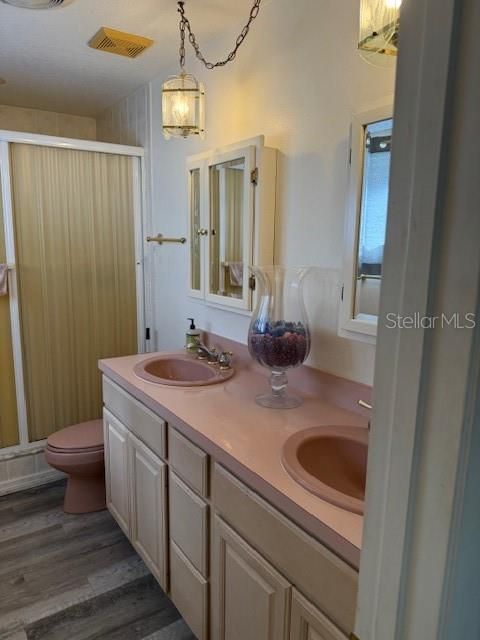 На продажу: $799,500 (4 спален, 3 ванн, 3420 Квадратных фут)