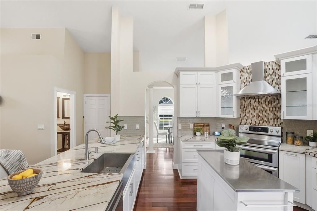 En Venta: $530,000 (4 camas, 2 baños, 2272 Pies cuadrados)