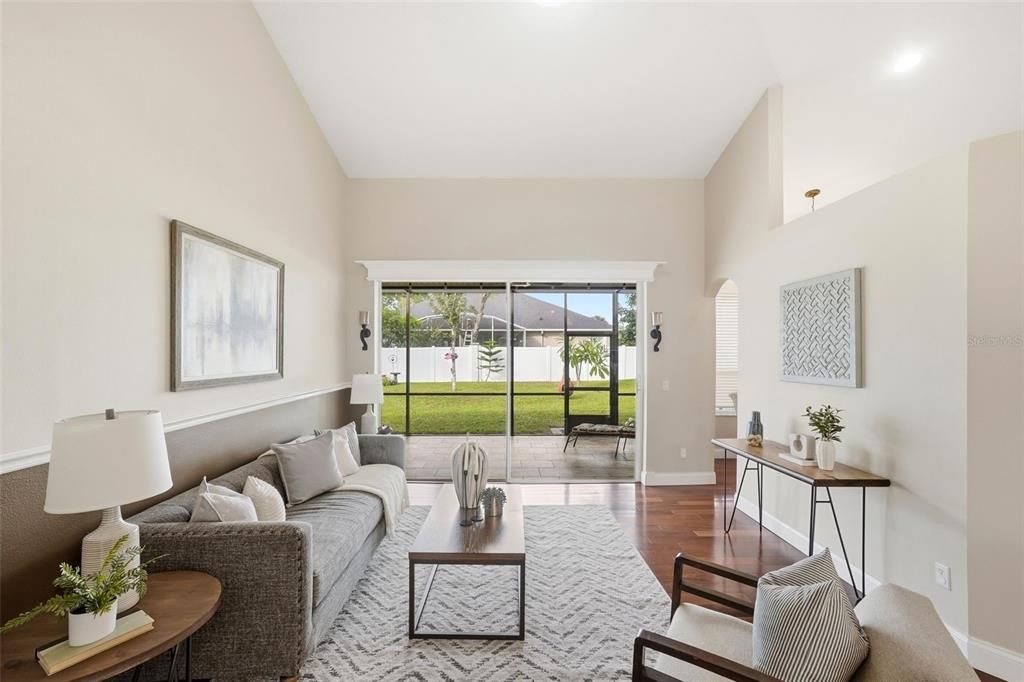 En Venta: $530,000 (4 camas, 2 baños, 2272 Pies cuadrados)