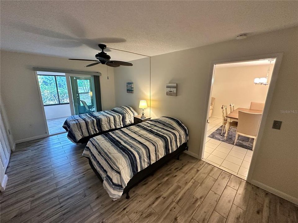 出租: $1,800 (2 贝兹, 2 浴室, 1108 平方英尺)