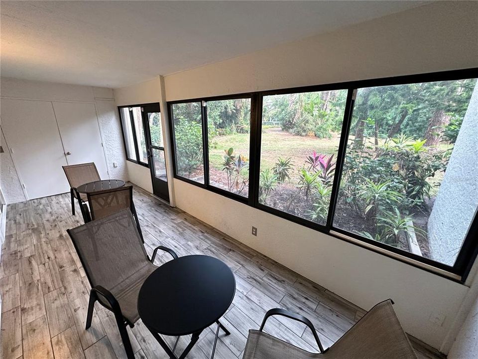 出租: $1,800 (2 贝兹, 2 浴室, 1108 平方英尺)