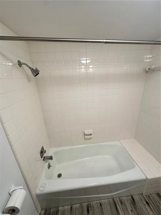 出租: $1,800 (2 贝兹, 2 浴室, 1108 平方英尺)