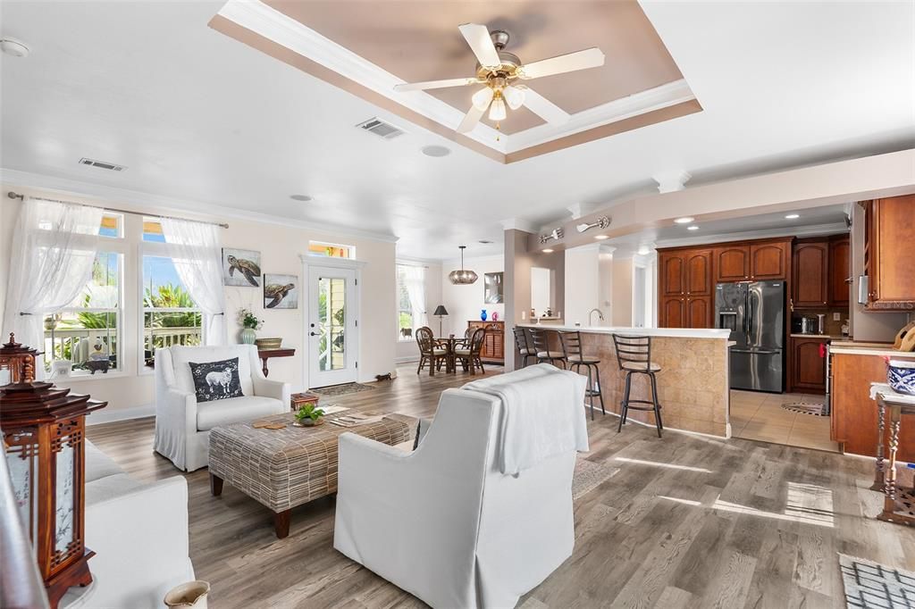 For Sale: $700,000 (5 beds, 3 baths, 2070 Square Feet)