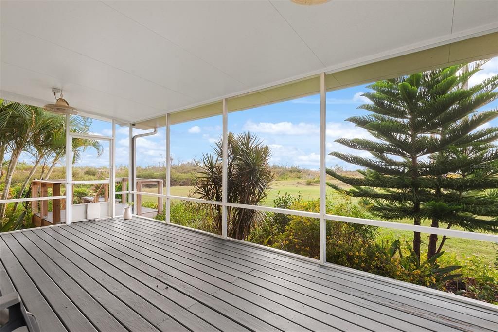 For Sale: $700,000 (5 beds, 3 baths, 2070 Square Feet)