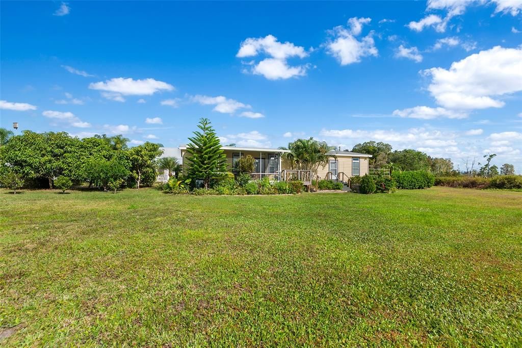 For Sale: $700,000 (5 beds, 3 baths, 2070 Square Feet)