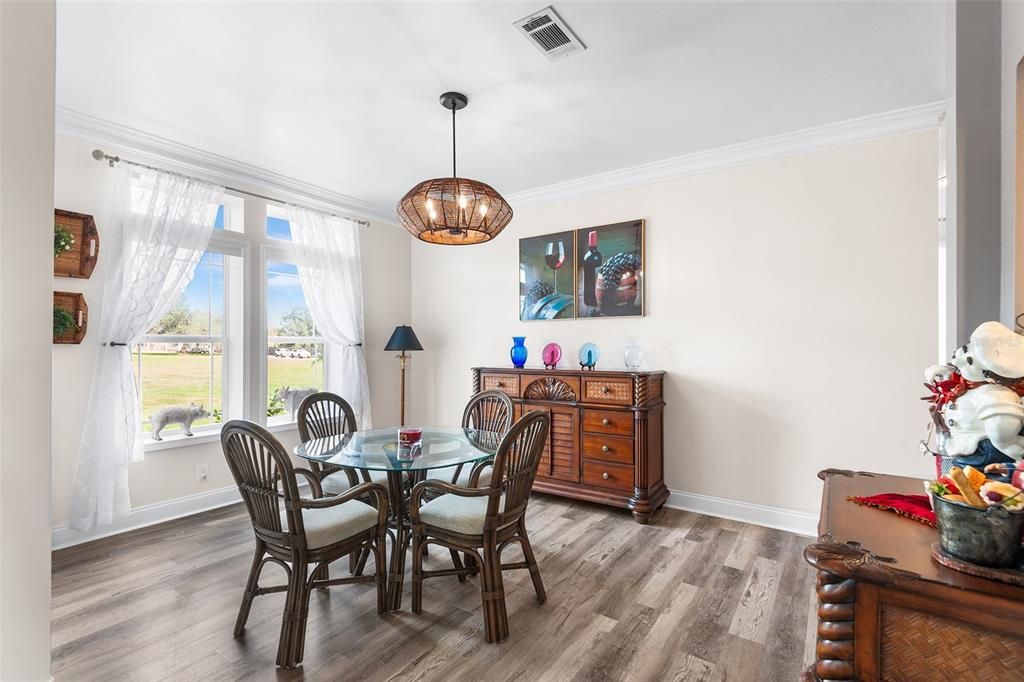 For Sale: $700,000 (5 beds, 3 baths, 2070 Square Feet)