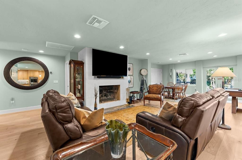 For Sale: $2,149,000 (4 beds, 3 baths, 2657 Square Feet)