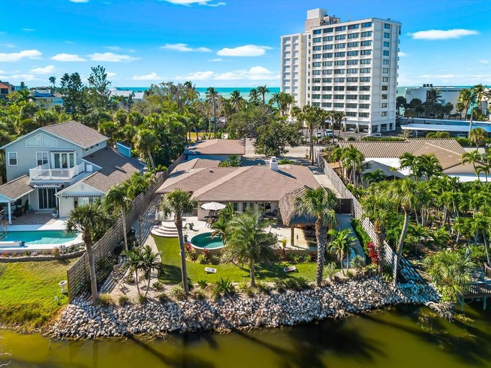 For Sale: $2,149,000 (4 beds, 3 baths, 2657 Square Feet)