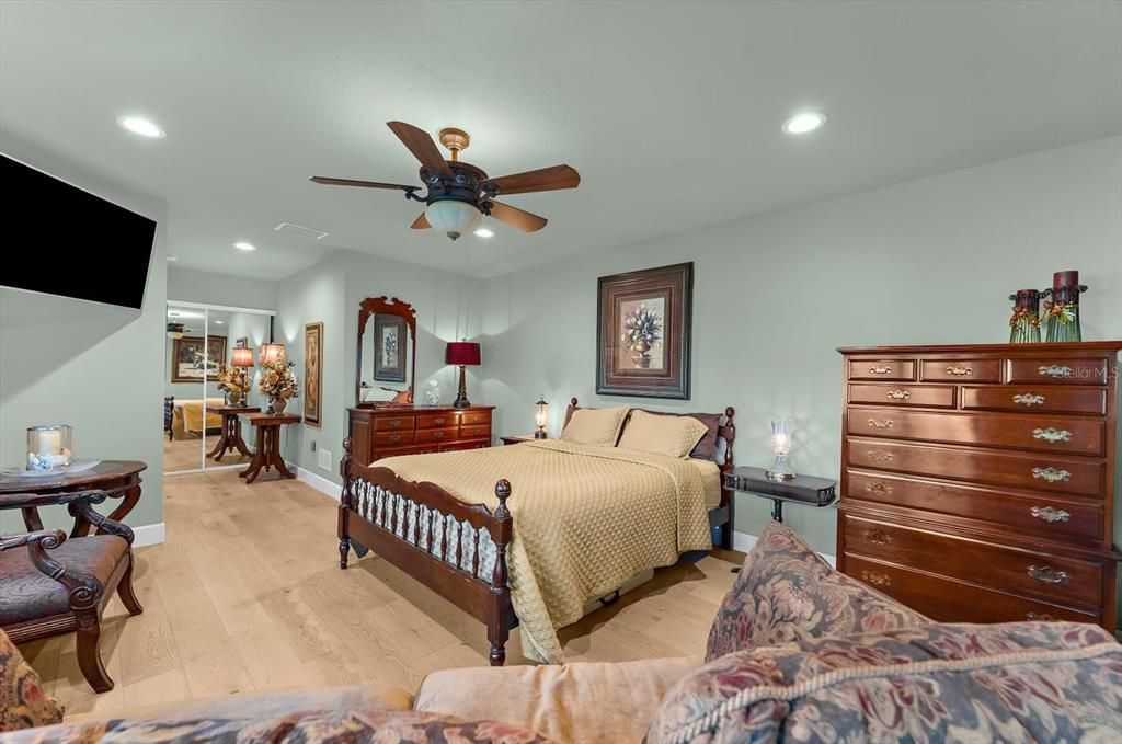 For Sale: $2,149,000 (4 beds, 3 baths, 2657 Square Feet)