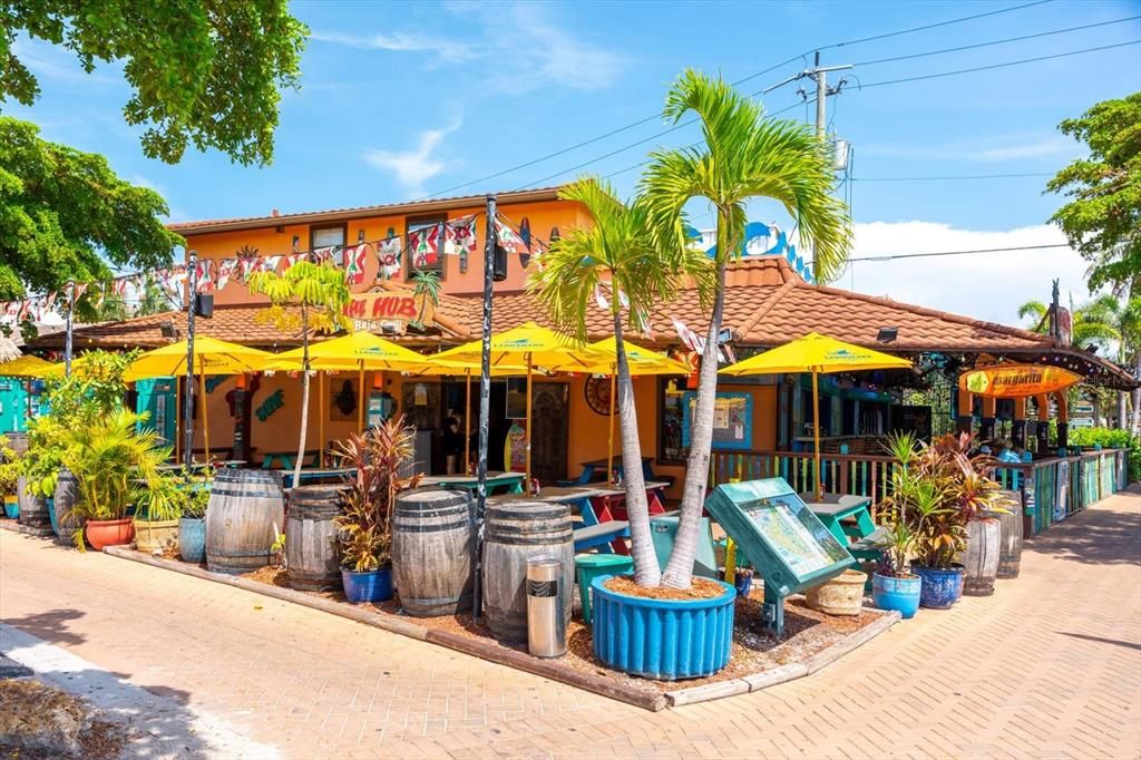 For Sale: $2,149,000 (4 beds, 3 baths, 2657 Square Feet)