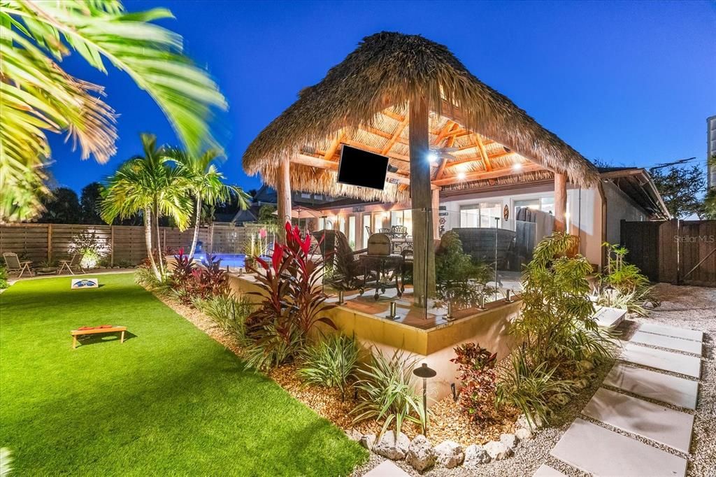 For Sale: $2,149,000 (4 beds, 3 baths, 2657 Square Feet)