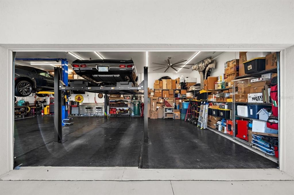 For Sale: $2,149,000 (4 beds, 3 baths, 2657 Square Feet)