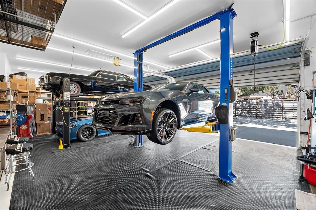 For Sale: $2,149,000 (4 beds, 3 baths, 2657 Square Feet)