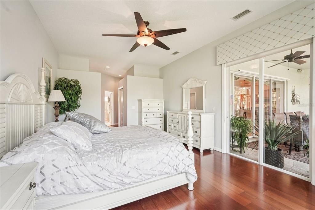 Activo con contrato: $660,000 (3 camas, 2 baños, 2279 Pies cuadrados)