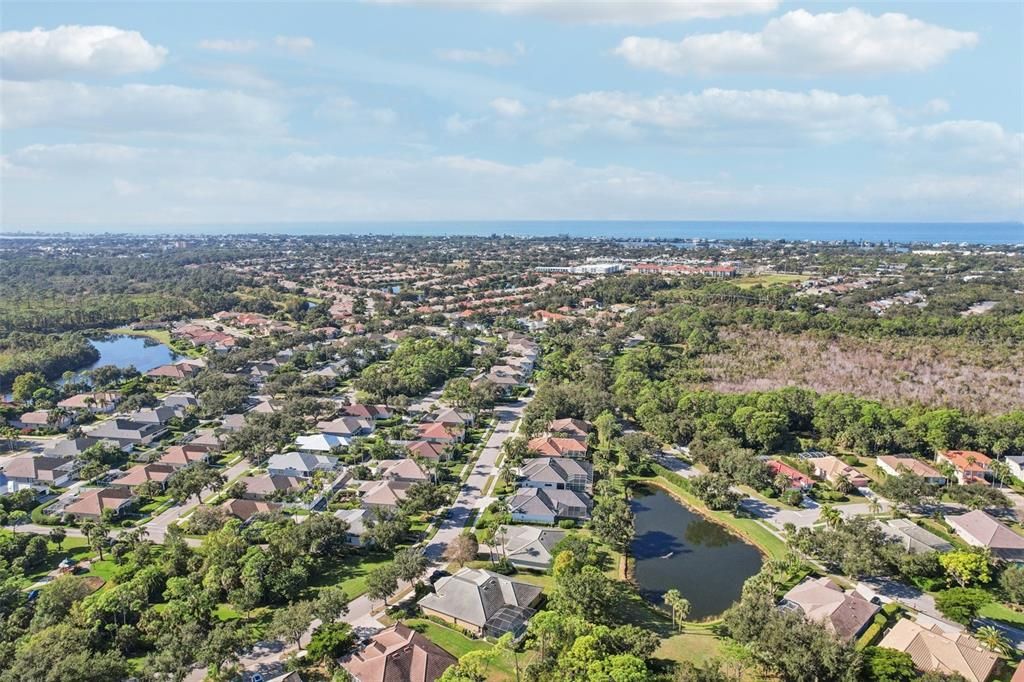 Activo con contrato: $660,000 (3 camas, 2 baños, 2279 Pies cuadrados)