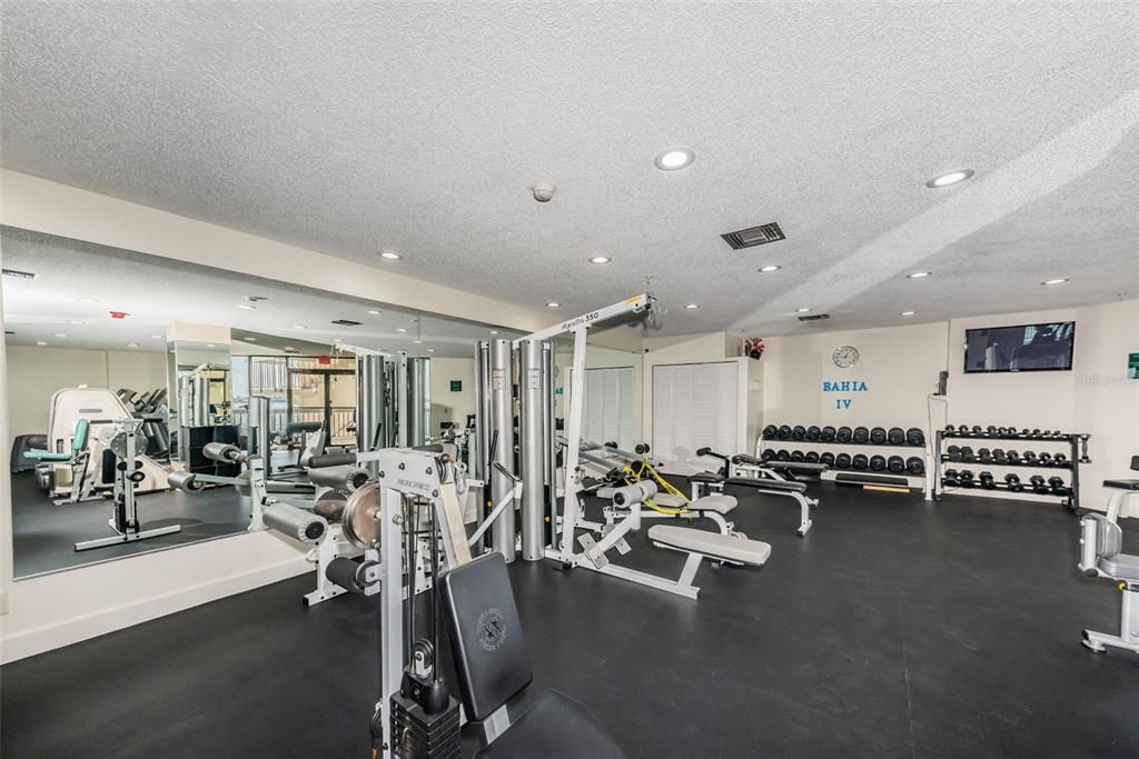 待售: $369,000 (2 贝兹, 2 浴室, 890 平方英尺)