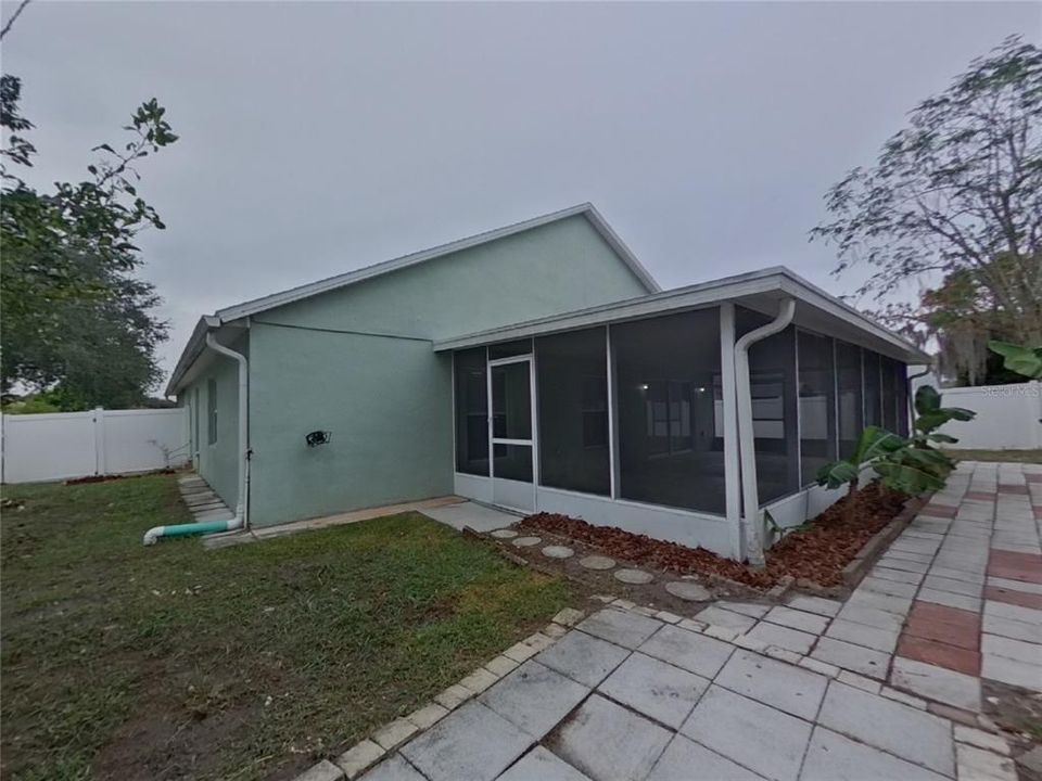 Active With Contract: $1,789 (3 beds, 2 baths, 1856 Square Feet)