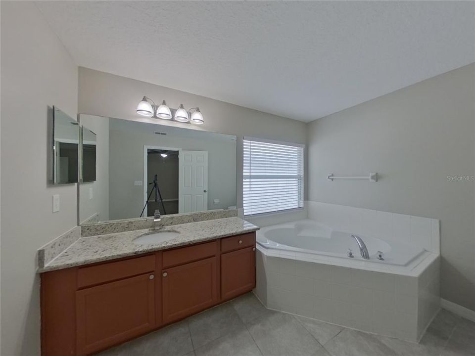 Active With Contract: $1,789 (3 beds, 2 baths, 1856 Square Feet)