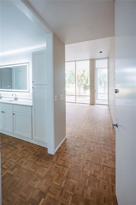 En Venta: $849,900 (4 camas, 2 baños, 2590 Pies cuadrados)