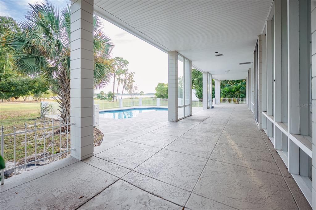 En Venta: $849,900 (4 camas, 2 baños, 2590 Pies cuadrados)