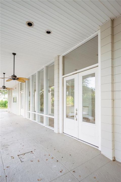 En Venta: $849,900 (4 camas, 2 baños, 2590 Pies cuadrados)