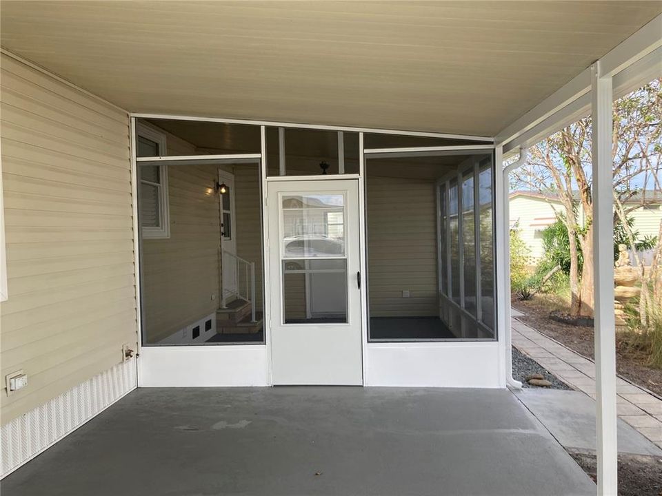 For Sale: $175,000 (2 beds, 2 baths, 1136 Square Feet)