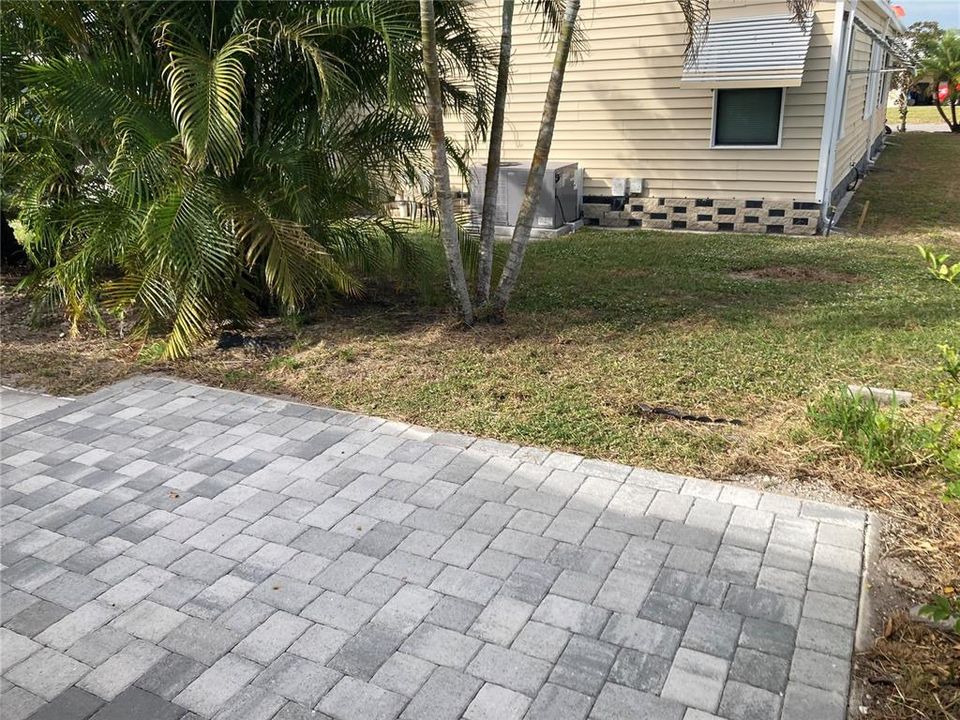 For Sale: $175,000 (2 beds, 2 baths, 1136 Square Feet)