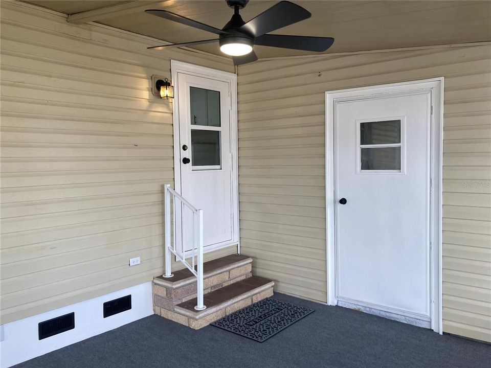 For Sale: $175,000 (2 beds, 2 baths, 1136 Square Feet)