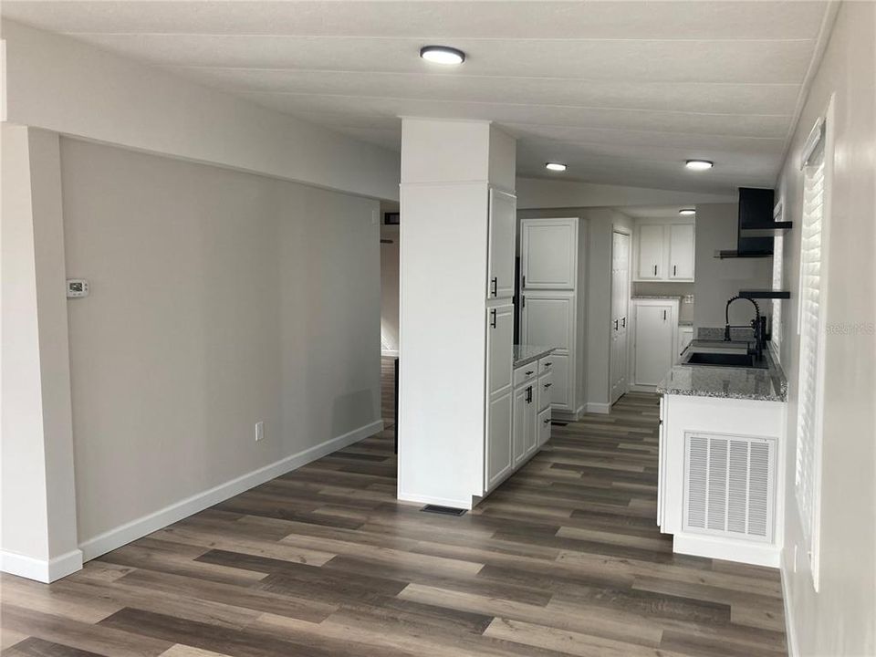 For Sale: $175,000 (2 beds, 2 baths, 1136 Square Feet)