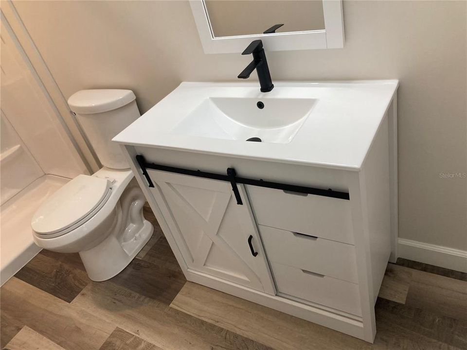 For Sale: $175,000 (2 beds, 2 baths, 1136 Square Feet)