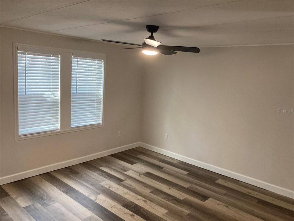 For Sale: $175,000 (2 beds, 2 baths, 1136 Square Feet)