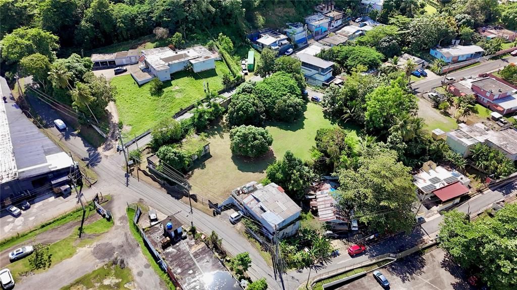 На продажу: $300,000 (0.80 acres)